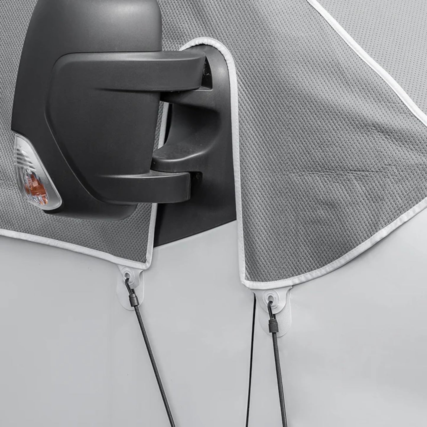 Frontscheiben Abdeckung kompatibel für Verschiedene Marken – Abdeckplane für Wohnwagen mit UV-Schutz 160 GSM Vliesstoff, Spiegelschlitzen & Spanngurten